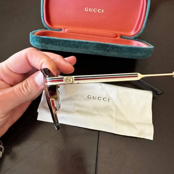 Gucci Sunglasses - Picture 3 of 3
